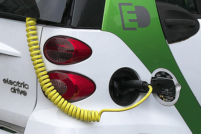 รถยนต์ไฟฟ้า ECO EV เกิดยาก 3 ค่ายรถยนต์ เมินลงทุน