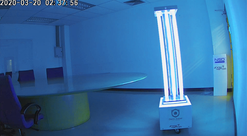 สวทช. – จุฬาฯ พัฒนา หุ่นยนต์ “Germ Saber Robot” ฆ่าเชื้อก่อโรคโควิด-19 ด้วยแสงยูวี ภายใน 30 นาที